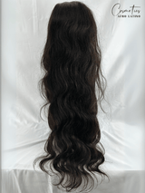 Peluca de Cabello Virgen Ondulado – HD Lace Frontal, Pre-Estilizada, Sin Pegamento, 28” Natural